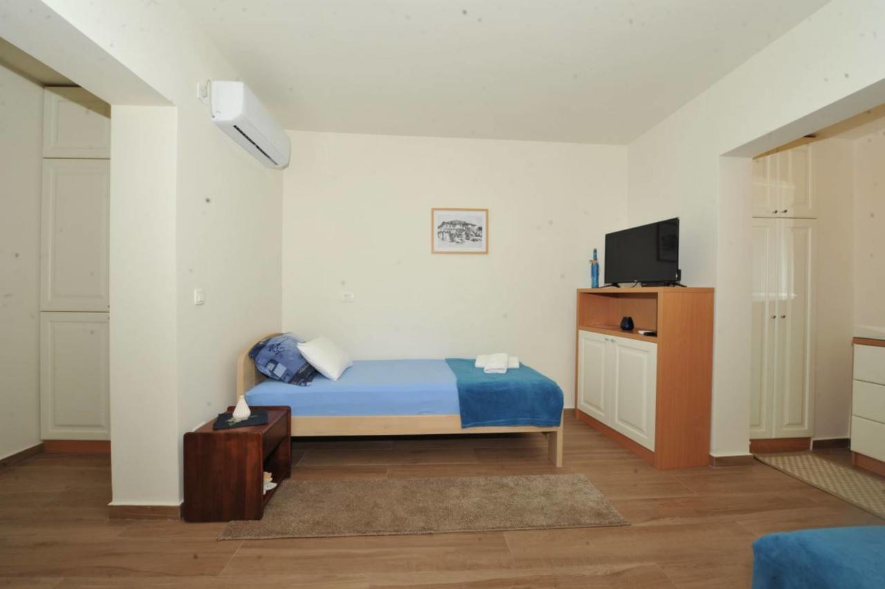 Apartments Olive 科托尔 外观 照片