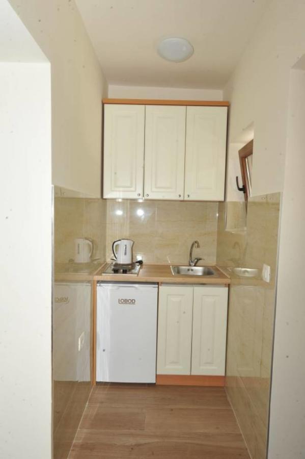 Apartments Olive 科托尔 外观 照片